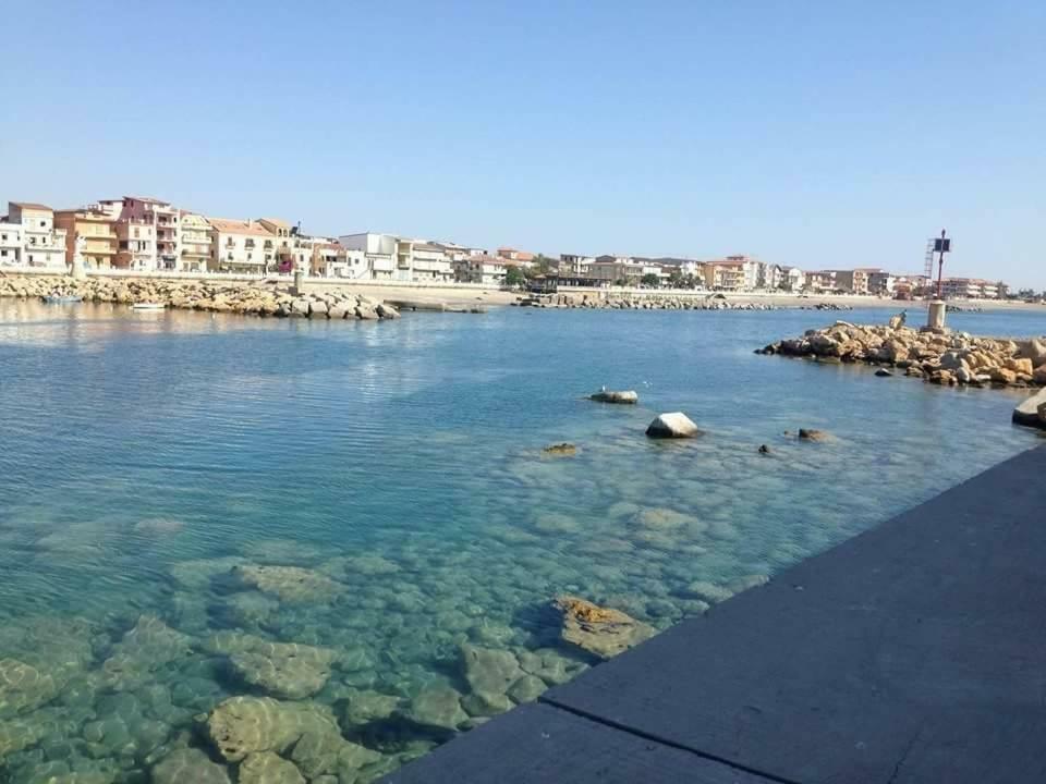 הוילה Cirò Marina Climatizzato In Centro A 100M Dal Mare מראה חיצוני תמונה